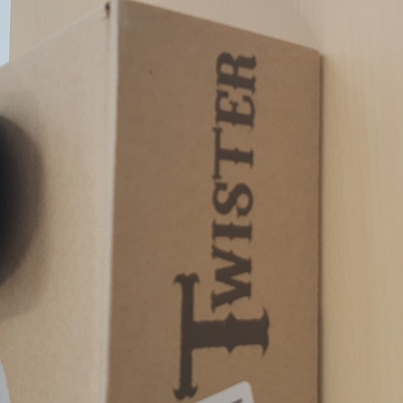 No Longer Available - Picture 4 of 4